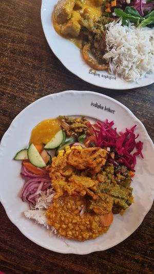 Lunchbuffé at Indiska Köket in Jonkoping