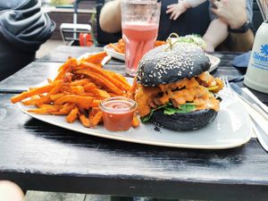 Crispy Mushroom Burger at Spreegold in Berlin