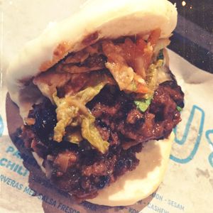 Bulgogi Bun at Taku-Taku - Teatern in Stockholm