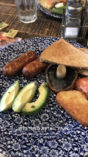 Vegan breakfast with Quorn sausages and side of avo at The Great Wood Wetherspoon in Blanchardstown
