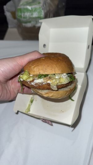 HFC Vegan Classic Chick’N burger  at Le Food in Subang Jaya