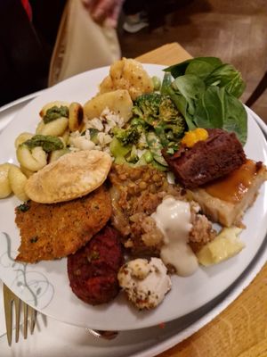 Plate (27€) at Tibits in Lausanne