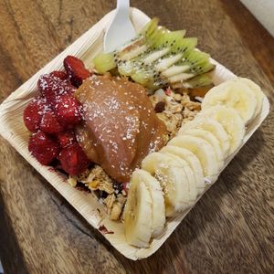 Smoothie bowl at Aloha Vegan Delights - Maria Cristina in Valencia