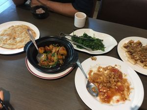 Authentic Taiwanese and Chinese cuisine at Qǐ Ruò Yǎ in Taichung