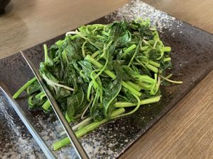 Wild amaranth leaves (野莧菜) at Qǐ Ruò Yǎ in Taichung