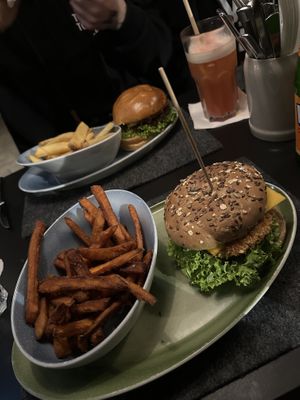 Delicious vegan chic’n burger !   at Hans im Glück in Frankfurt