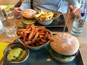 Vegan burgers at Hans im Glück in Frankfurt