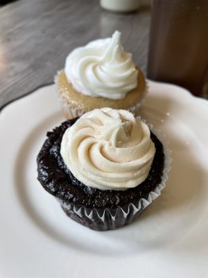 Chocolate peanut butter/ strawberry lemonade   at Porch & Pantry in Mt Gretna