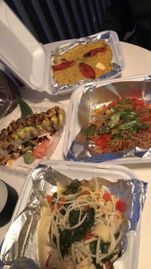 Ordered through GrubHub! All was good 🤘🏻 at LYNQ in Fort Myers