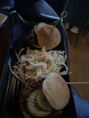 Jackfruit sliders   at LYNQ in Fort Myers