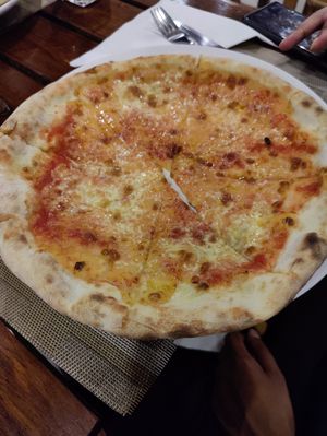 Margherita (vegetarian on the picture but in vegan avaible) at La Pizzeria in Koh Tao