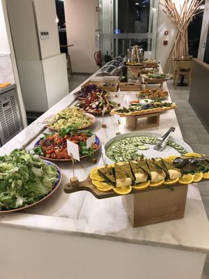 Fresh and plentiful  at DaTerra - Rua da Rosa in Lisbon