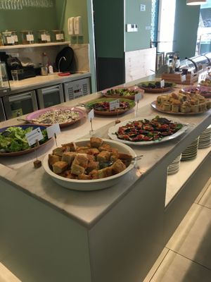 The lunchtime buffet   at DaTerra - Rua da Rosa in Lisbon