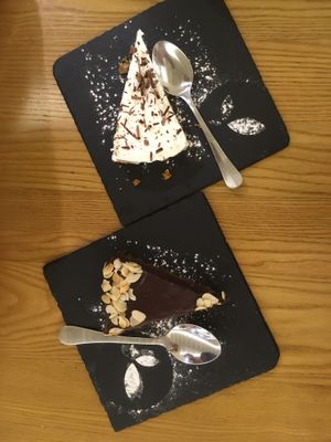 Banoffee pie and chocolate torte  at DaTerra - Rua da Rosa in Lisbon