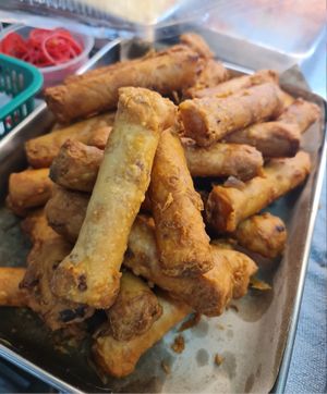 Popular spring roll running fast ~ 10/3/23 at Shan Yuan 善缘素食 in Northeast Singapore