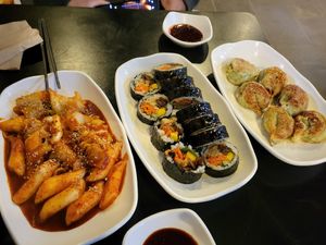 tteobokki, kimbap, mandu at Maru JaYeonSik Kimbap in Seoul