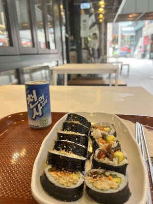 California rolls   at Maru JaYeonSik Kimbap in Seoul