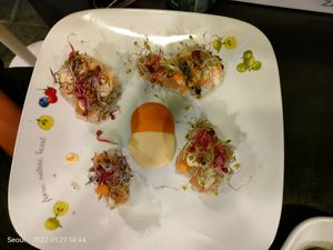 California roll at Maru JaYeonSik Kimbap in Seoul