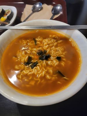 Ramen at Maru JaYeonSik Kimbap in Seoul