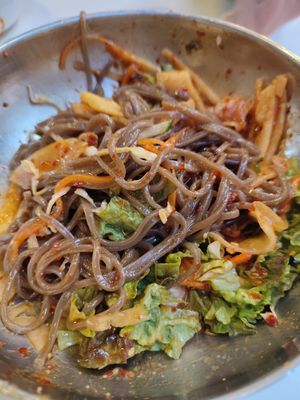 Cold buckwheatnoodles at Maru JaYeonSik Kimbap in Seoul