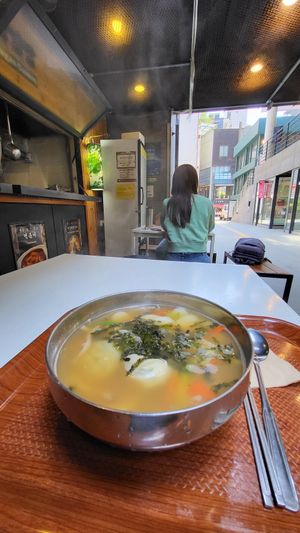  at Maru JaYeonSik Kimbap in Seoul