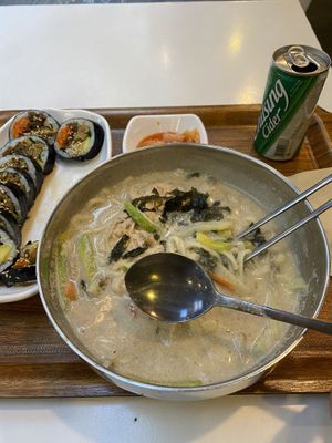   at Maru JaYeonSik Kimbap in Seoul
