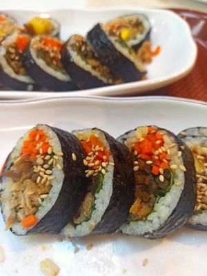 Gimpab vegani buonissimi porzioni abbondanti at Maru JaYeonSik Kimbap in Seoul
