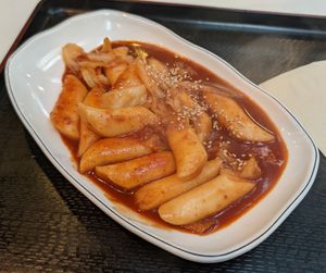 Tteokbokki at Maru JaYeonSik Kimbap in Seoul
