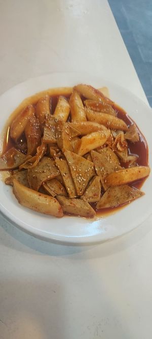 Tteokbokki, Tofu, Kimchi at Maru JaYeonSik Kimbap in Seoul