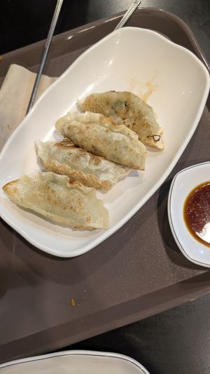 Fried mandu at Maru JaYeonSik Kimbap in Seoul