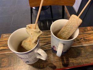 Odeng and hotbar at Maru JaYeonSik Kimbap in Seoul