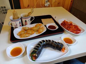 Korean street food at Maru JaYeonSik Kimbap in Seoul