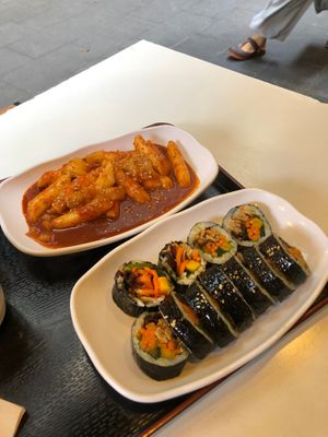 Tteokbokki and tofu gimbap at Maru JaYeonSik Kimbap in Seoul