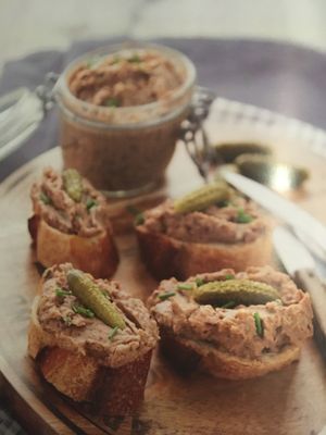 Rillettes d’haricots blancs et rouges (photo non contractuelle 😄), devenu un incontournable à la maison ! at La Beuratte in Cornimont