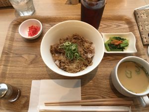 Beef bowl at NRT - T's Tantan - T2 in Narita