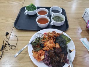 Everything always very good at Sangrokwon Chaesikdang in Seoul