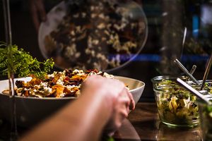 vegan snack, veggie chips  at Knolle & Kohl Pop-Up in Munich