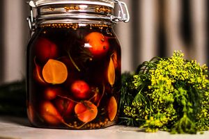 fermented radishes. 
garden radishes.  at Knolle & Kohl Pop-Up in Munich