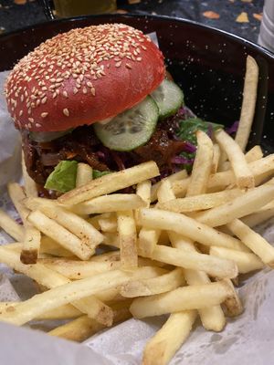 Pulled oyster mushroom burger  at Veganda in Warsaw