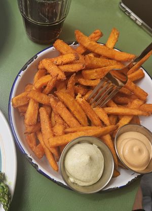 Sweet potato fries at Veganda in Warsaw