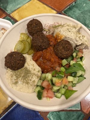 Felafel bowl    at Za'atar in Bellingen