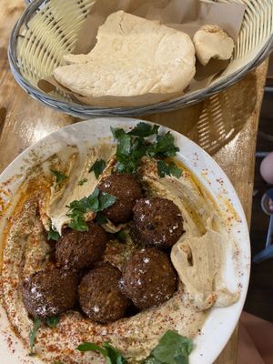 Forgot to take the pic before I dug in, soz 🙈  at Za'atar in Bellingen