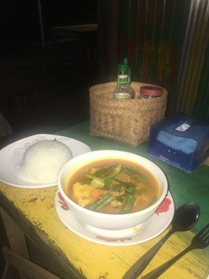 Red curry and vegetables with rice at Reggae Bar and Restaurant in Banlung