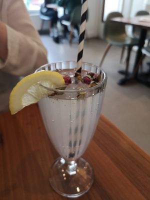 Homemade soda wine at Coffeelicious Bakery in Dordrecht