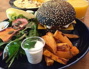  at Numero Dix in Saint-etienne