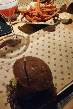 Vegan fox and sweet potatoe fries at Burgerheart in Bamberg