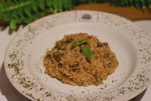 risoto de cogumelo com alcaparras at Agavegan in Vila Velha