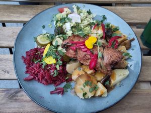 Zrazik (Roulade mit Senf, Gurken, usw.) at House of Seitan in Gdansk