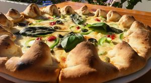 Pizzas veganas at Govindas in Tenerife