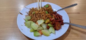 Pay by item...three items with noodles at Happy Sambodi Vege Restaurant in Kuala Lumpur